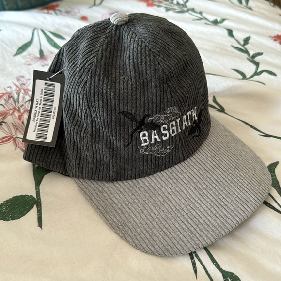 Fairyloot Basgiath corduroy cap - Picture 2 of 2